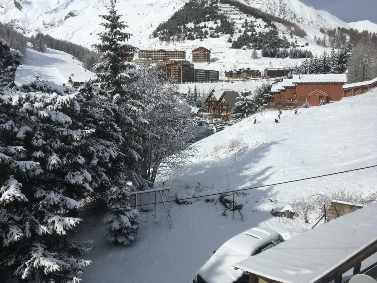 Hotel la Source Allos Exterior foto